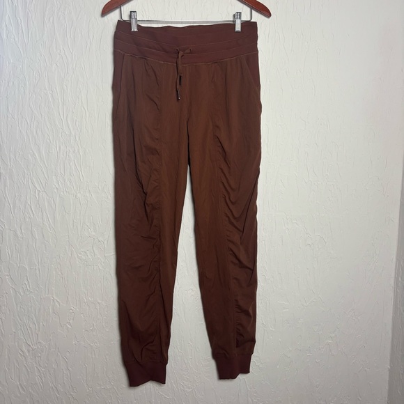 lululemon athletica Pants - Lululemon Dance Studio Mid-Rise Jogger in the color Roasted Brown Size 8